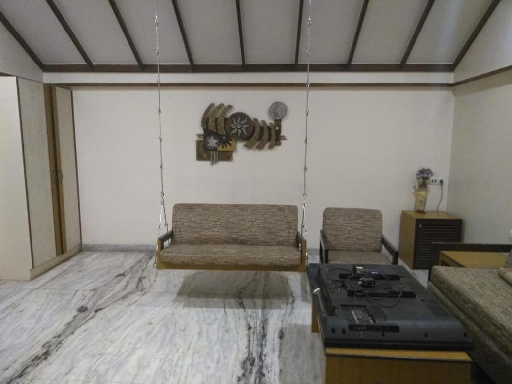 Hotel Jawahar Ulhasnagar Экстерьер фото