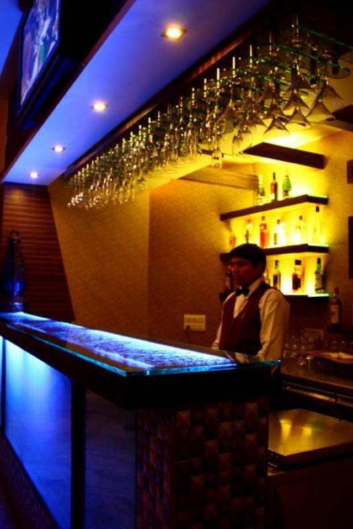Hotel Jawahar Ulhasnagar Экстерьер фото